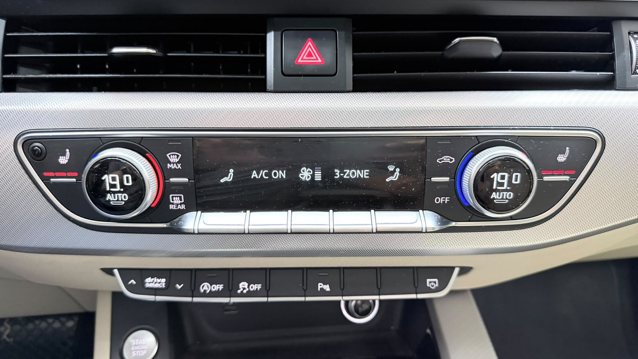 AUDI A4 21